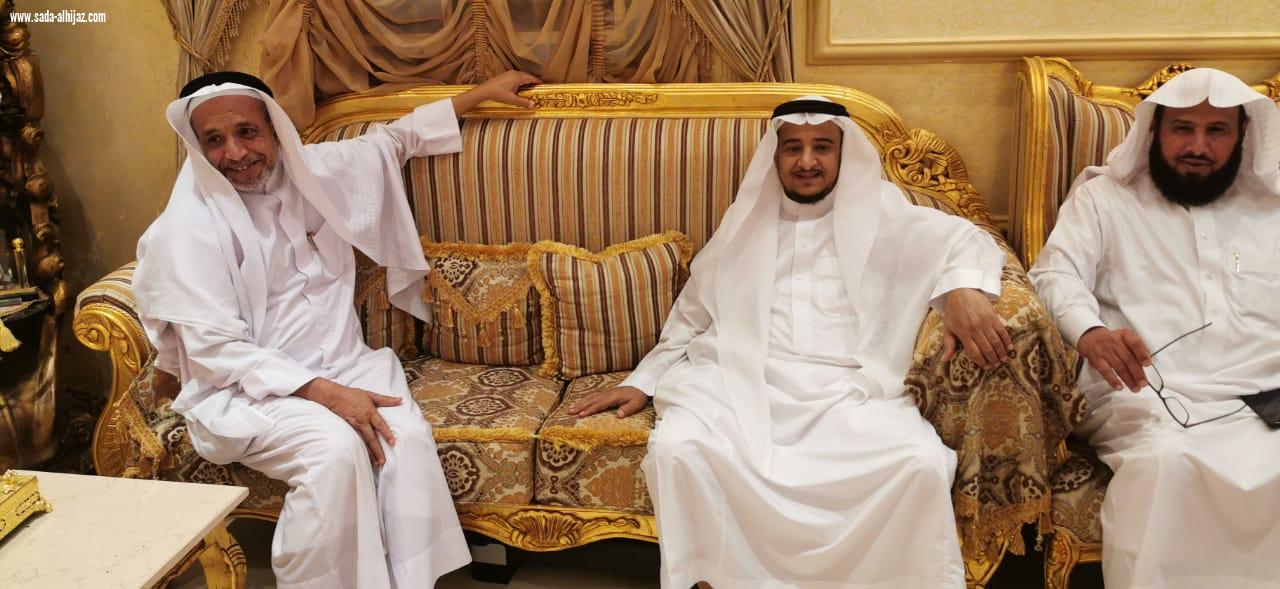 شيخ شمل آل عيسى بني حمد وشيخ الطواهرة آل ناشب يقيمون مأدبة عشاء بمناسبة شفاء الدكتور عبدالرحمن ناشب