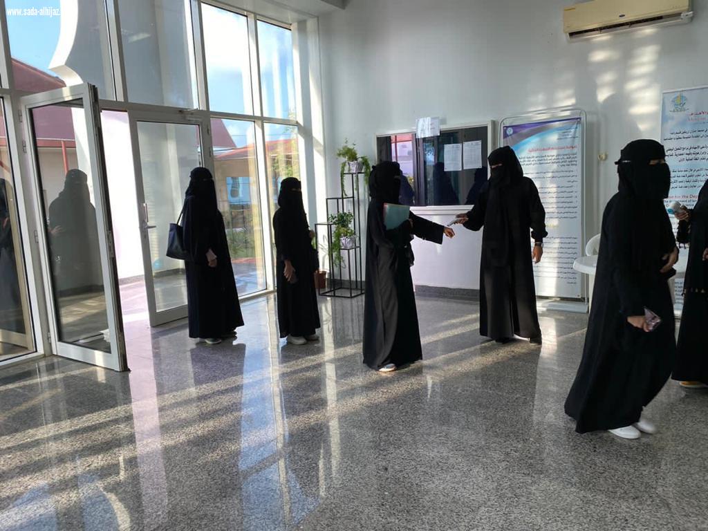 وسط تطبيق للإجراءات الاحترازية والتدابير الوقائية طلبة جامعة جازان يواصلون اختباراتهم النهائية
