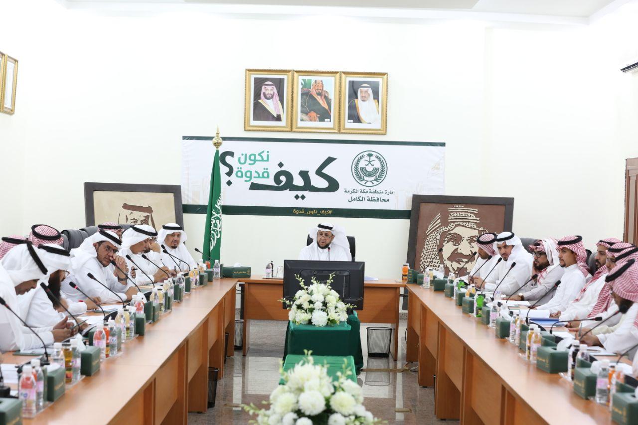 محافظ الكامل يجتمع بأعضاء المجلس الإستشاري  للمحافظة 