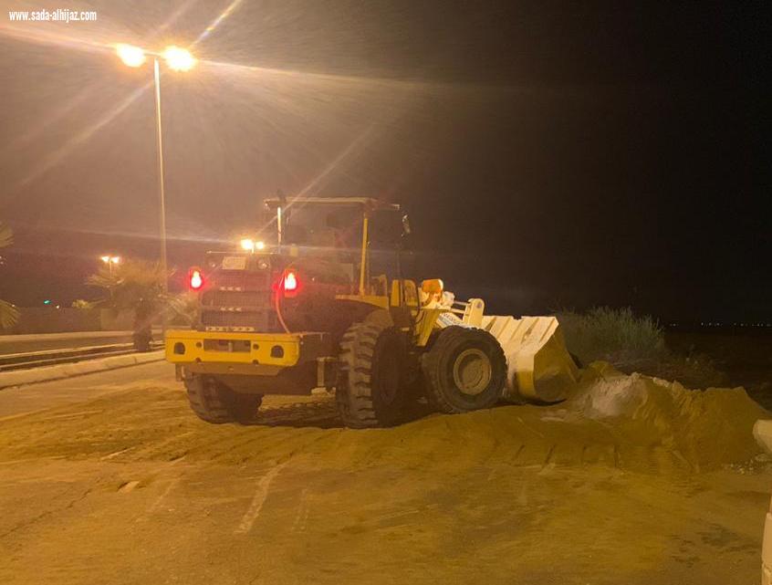 بلدية محافظة الطوال بالحد الجنوبي تستنفر كافة جهودها لمواجهة الأمطار والسيول