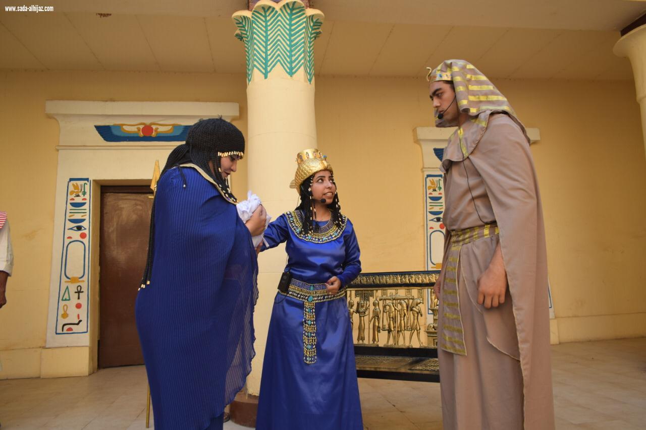 صراع الملوك مسرحية عن حتشبسوت وتحتمس الثالث بالقرية الفرعونية