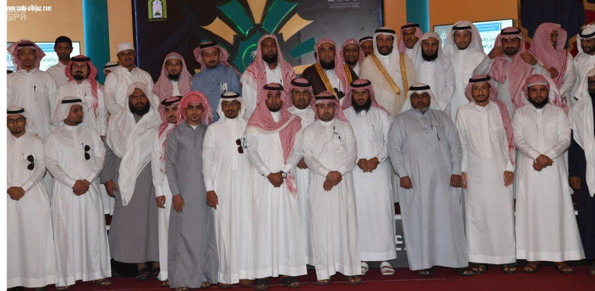 الأمانة والإخلاص في العمل