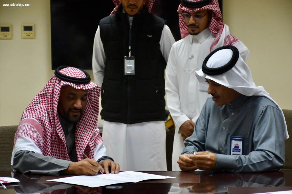 أمانة الطائف تعقد عدة اتفاقيات لليوم العالمي للتطوع .