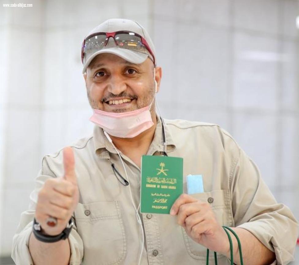 مطار جدة يستقبل عدداً من المواطنين القادمين من القاهرة عبر الخطوط السعودية