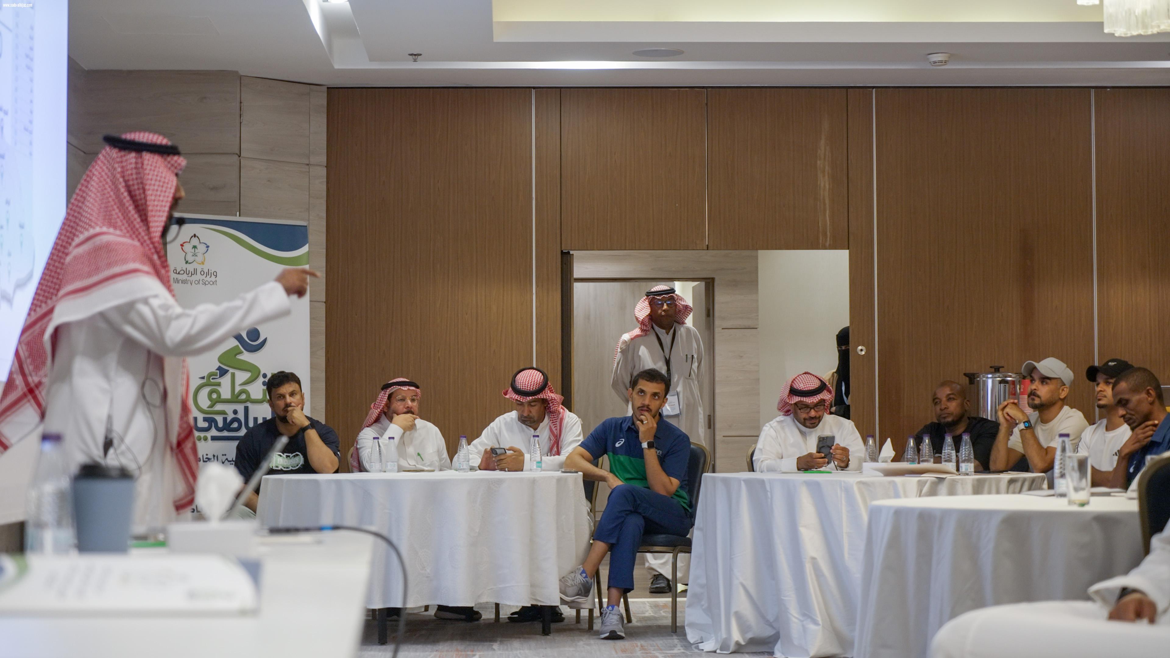 بمشاركة أكثر من 300 مستفيد ومستفيدة فرع وزارة الرياضة بتبوك يختتم الدورة التدريبية الخامسة للأفراد وقادة التطوع والرياضيين بالمنطقة