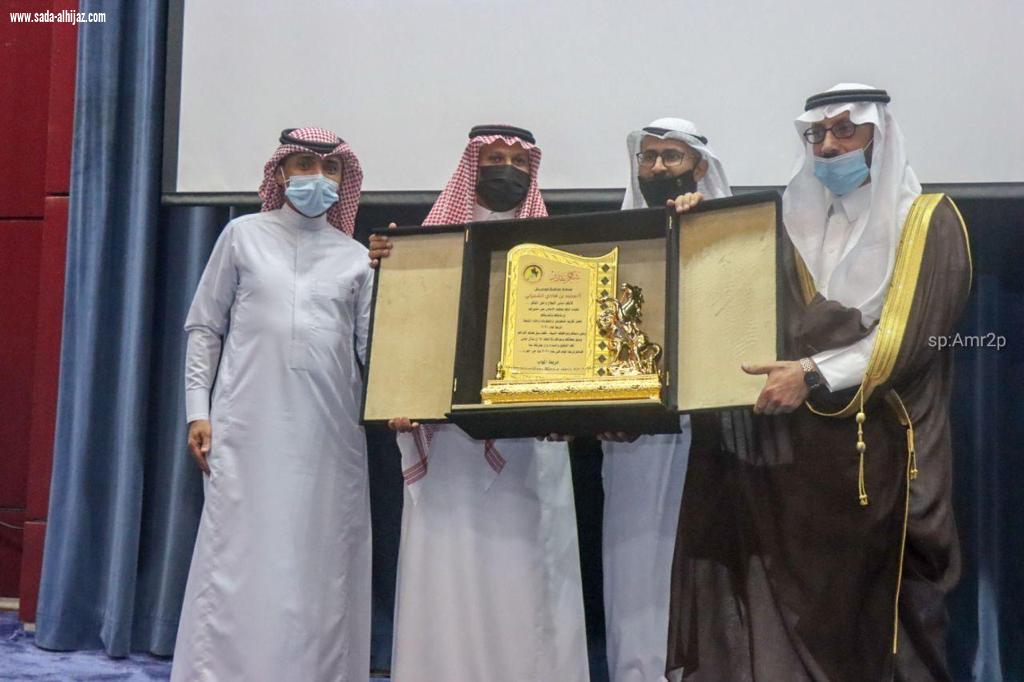 محافظ أبوعريش الشمراني يكرم الفرق التطوعية وفرسان وفارسات بمربط المُهاب بأبوعريش