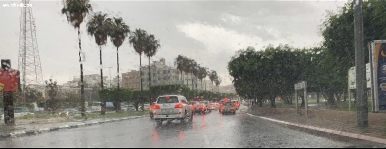 أمطار الطائف الغزيرة تهوي بدرجات الحرارة إلى 11 درجة