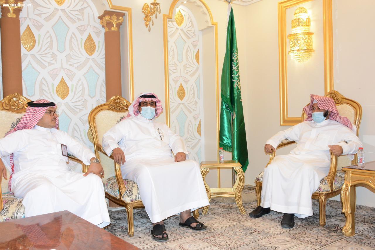 المدخلي يستقبل فريق لجنة شؤون الأسرة بمنطقة نجران 