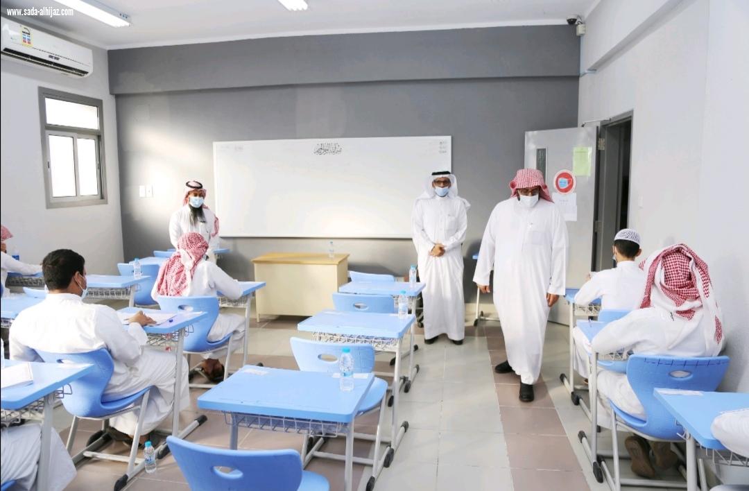 أكثر من 322 ألف طالب و طالبة بتعليم المدينة يواصلون أداء اختباراتهم بيسر و سهولة