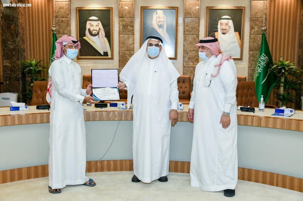 أمين الشرقية يكرم الفريق الاعلامي بالأمانة نظير جهوده الاعلامية 