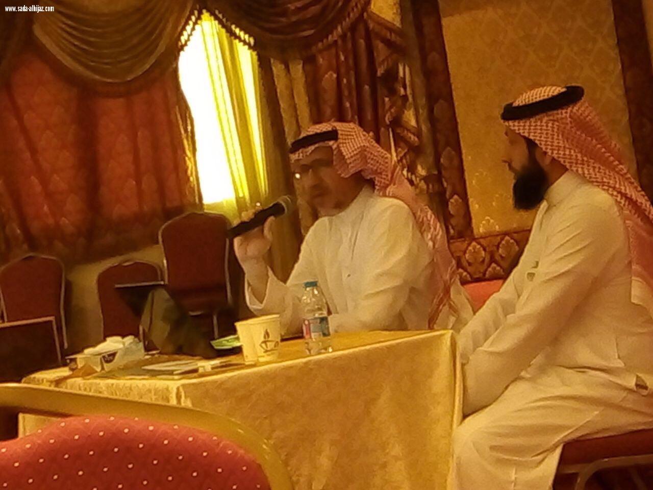 مكتب تعليم النسيم يعزز القيم الوطنية من خلال برنامج 