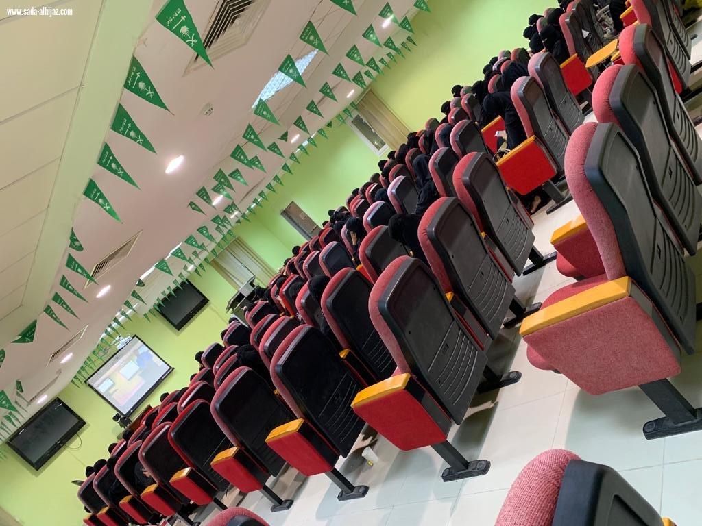 300 شاب وفتاة  يستفيدون من دورتي جمعية التنمية الاجتماعية بحاكمة أبوعريش