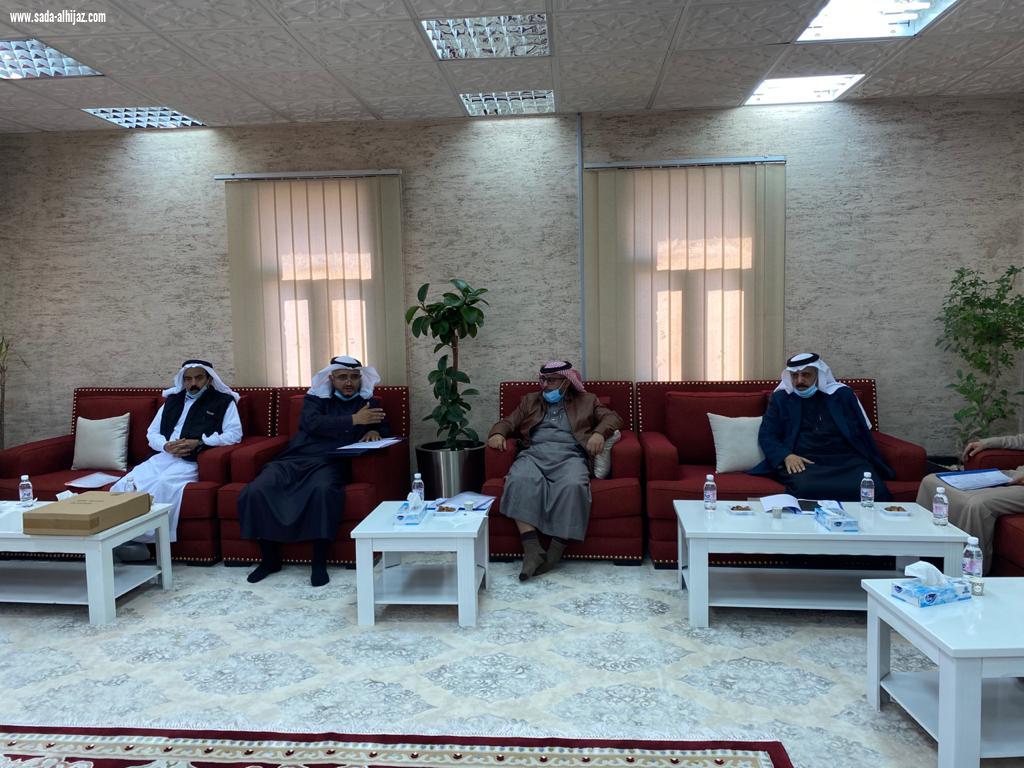 بلدي الباحة  بالتنسيق مع معرفي القرى يعد ملفا متكاملا عن احتياجات مدينة الباحة