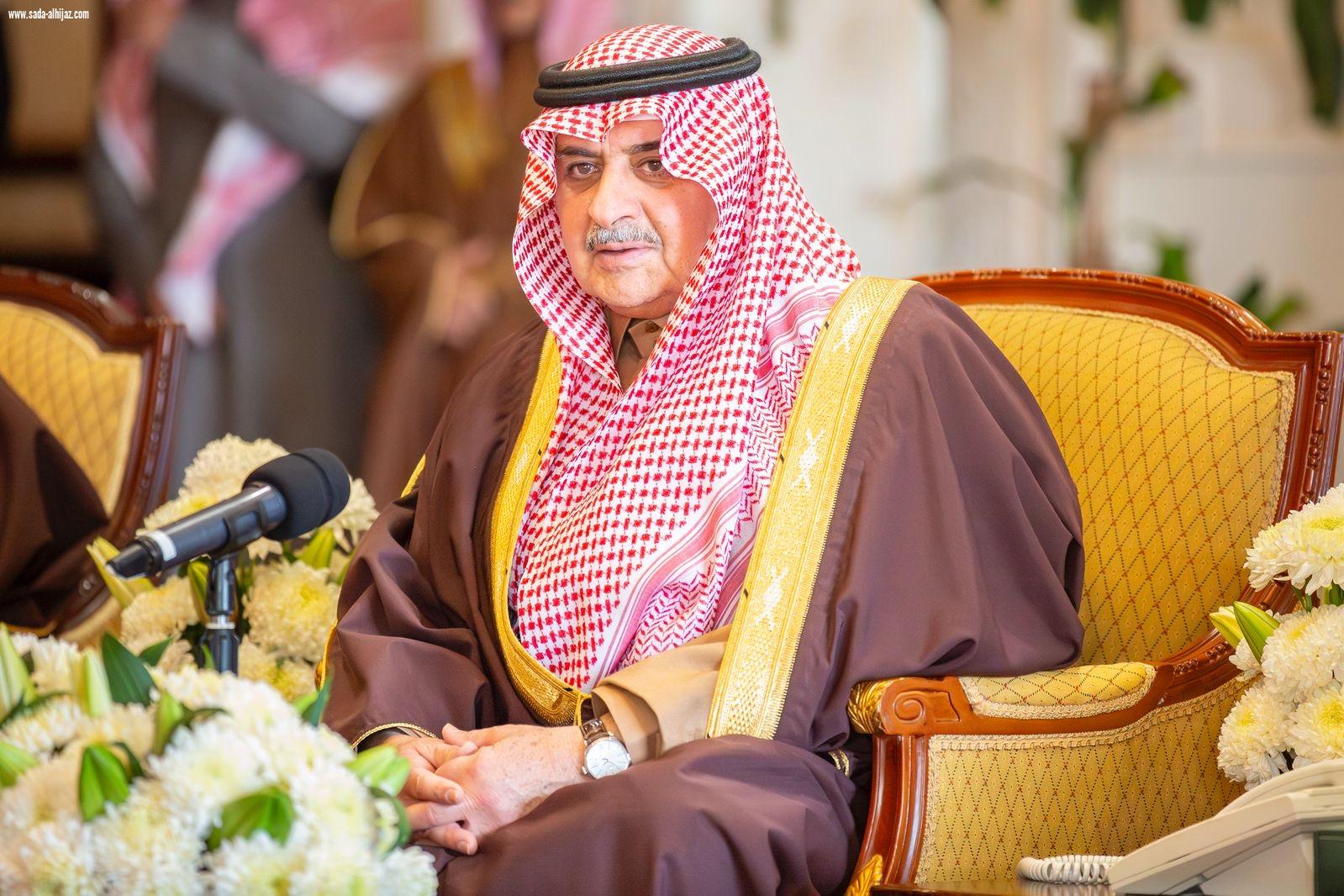 أمير منطقة تبوك يرعى حفل يوم البر السنوي ويكرم الجمعيات الفائزة بجائزة تبوك للعطاء