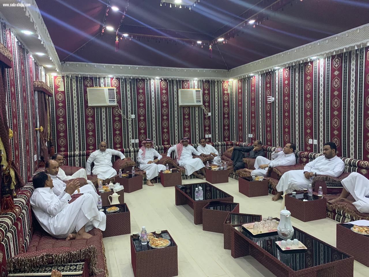 اجتماع المجلس الشرفي لفريق  تحفيظ الطوال الرياضي