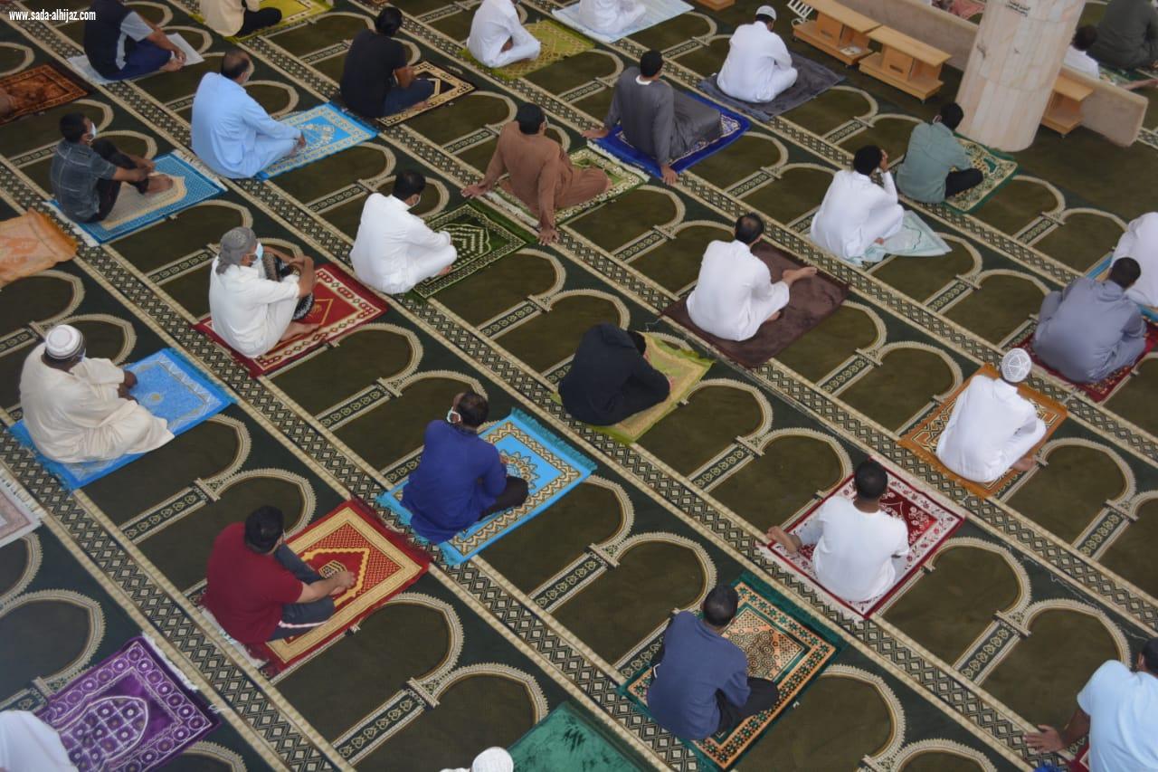مستشفى صامطة العام ينفذ في مسجدين بالمحافظة عمل  ميداني  لتطبيق الإجراءات الاحترازية 