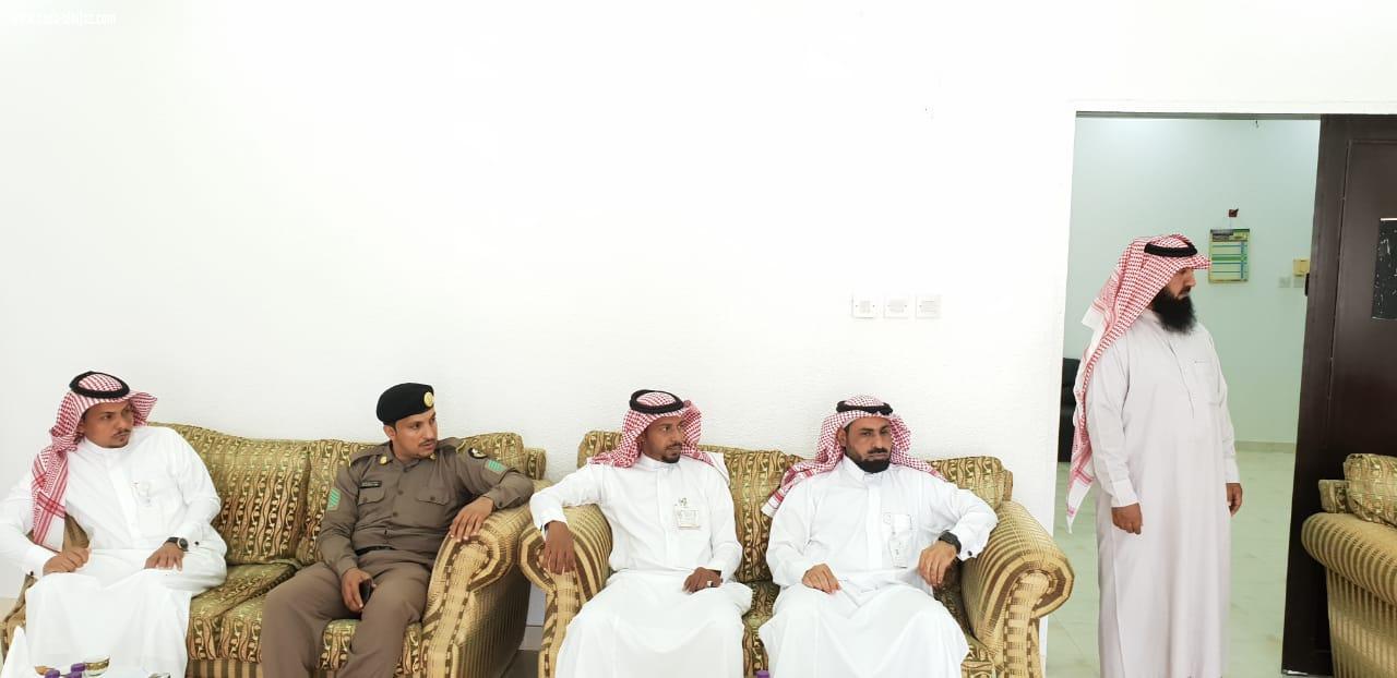 محافظ المجاردة يرأس اجتماع المجلس المحلي بالمجاردة والذي عقد بمركز عبس 