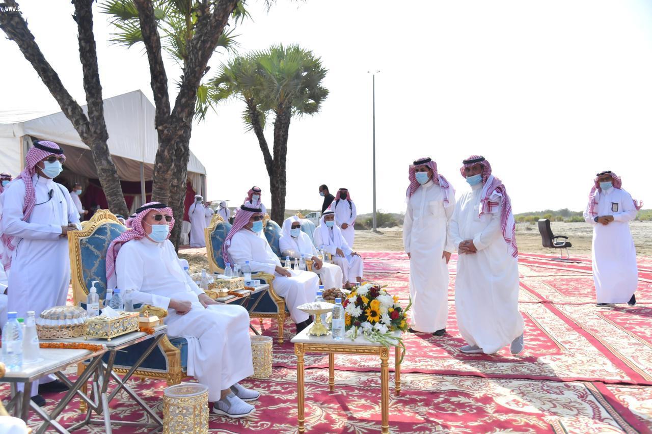 الشيخ موسى محسن مشرقي يهنئ سمو ولي العهد بنجاح العملية الجراحية