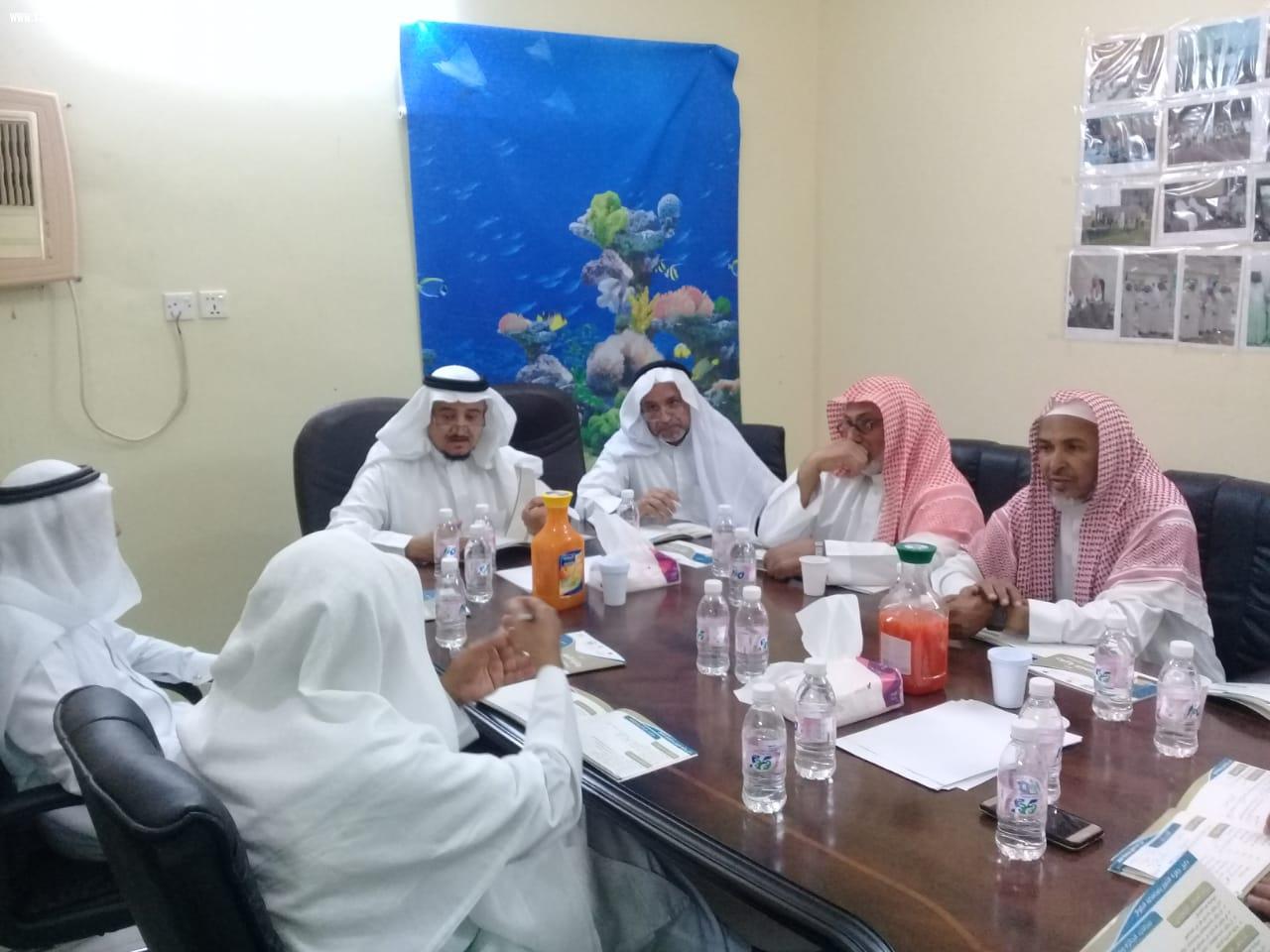 د /الناشب يترأس لجنة جائزة التميز في دورتها الرابعة بمحافظة الطوال