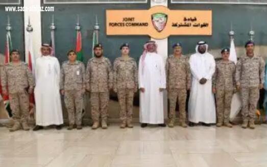 معالي رئيس اللجنة الدائمة للقانون الدولي الإنساني يزور وزاراة الدفاع السعودي