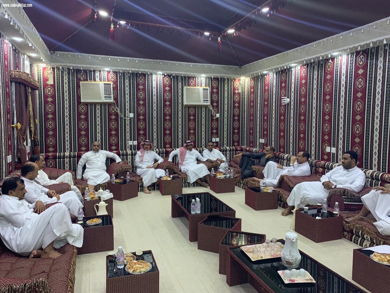 اجتماع المجلس الشرفي لفريق  تحفيظ الطوال الرياضي