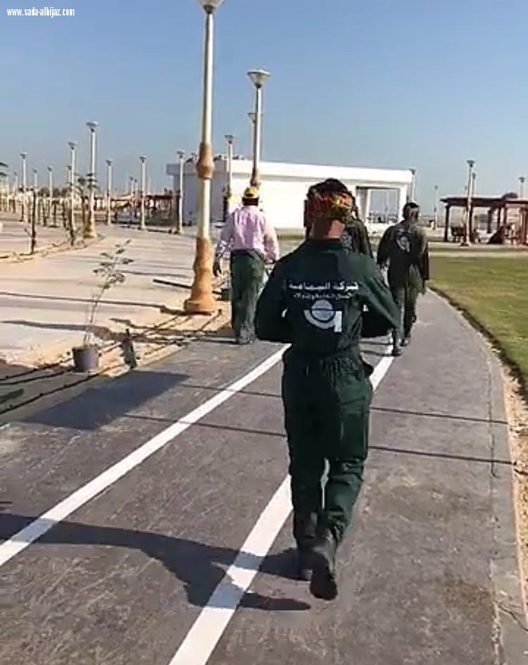 بلدية الخبر تزين مدينتها بالاشجار والورود 