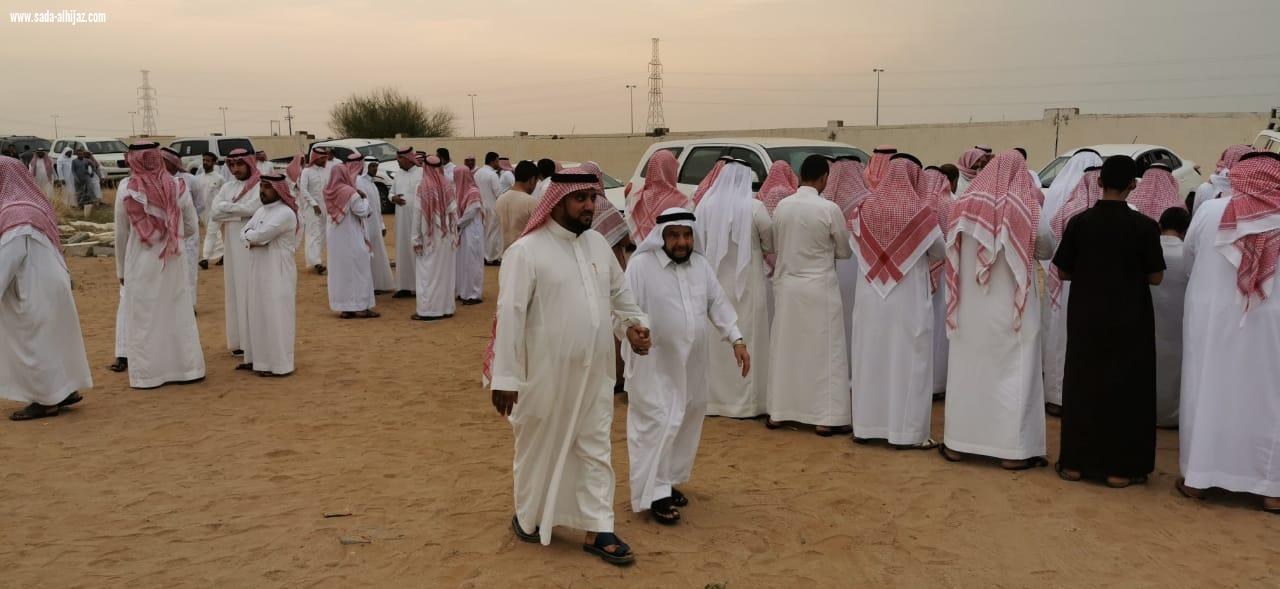 جموع غفيرة تشيع جثمان الشيخ محمد بن احمد ناشب 