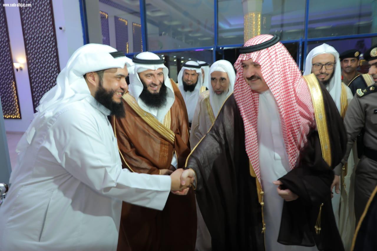 فرح جدة  ينثر البهجة في قلوب 1440 عريساً