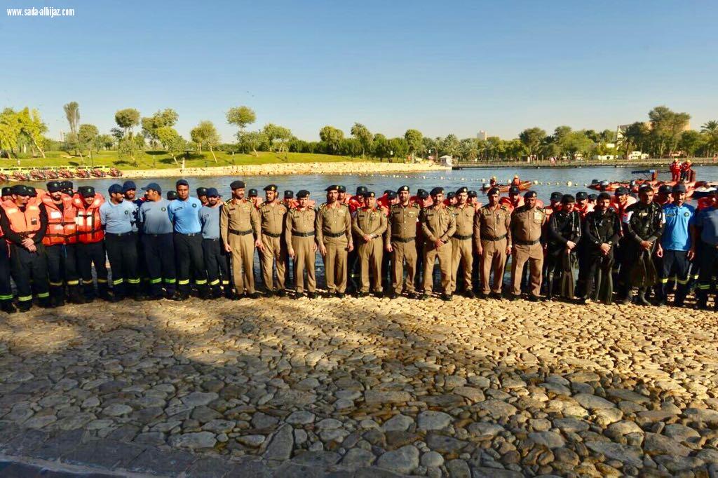 بحضور اللواء الدعيج  مدني الرياض ينهي برنامجه التدريبي للانقاذ المائي بمشاركة ١٢١ متدرب 