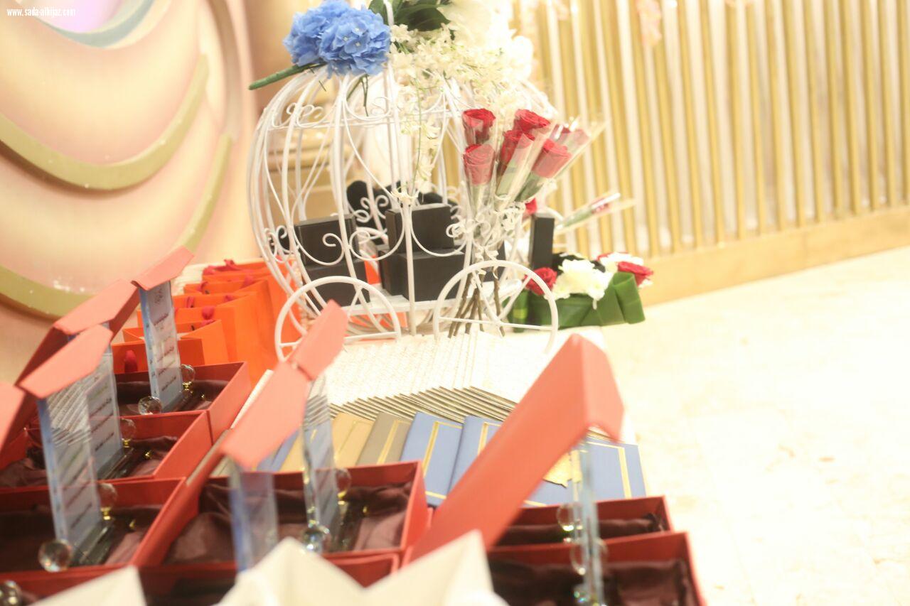 اختتام بازار الدانه الأول أشبه بعرس عروستة فاطمه باقرين   اسعد الجميع مشتركات وتاجرات واعلاميات وزائرات