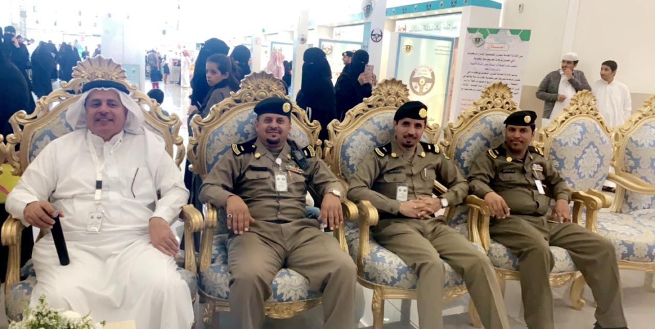عروض مرئية ومحاضرات نوعية هي أبرز أعمال المركز الإعلامي معرضه إدارة مرور محافظة الطائف المقام بجوري مول الثلاثاء غرة رجب 1441هـ