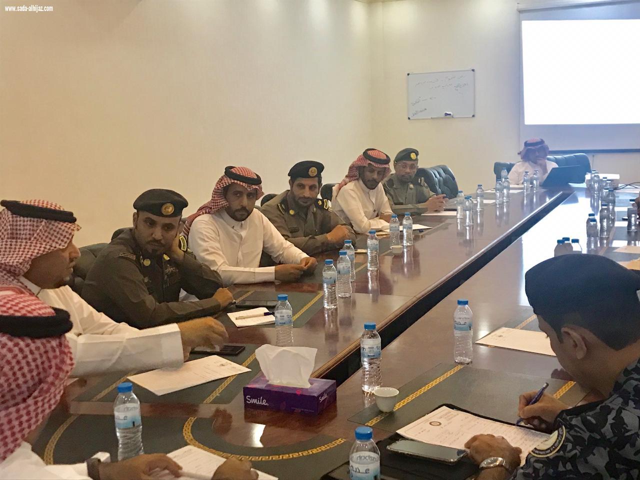 اجتماع محافظ العلا المكلف بالهيئة الملكية والأجهزة الأمنية استعدادا لشتاء طنطورة2