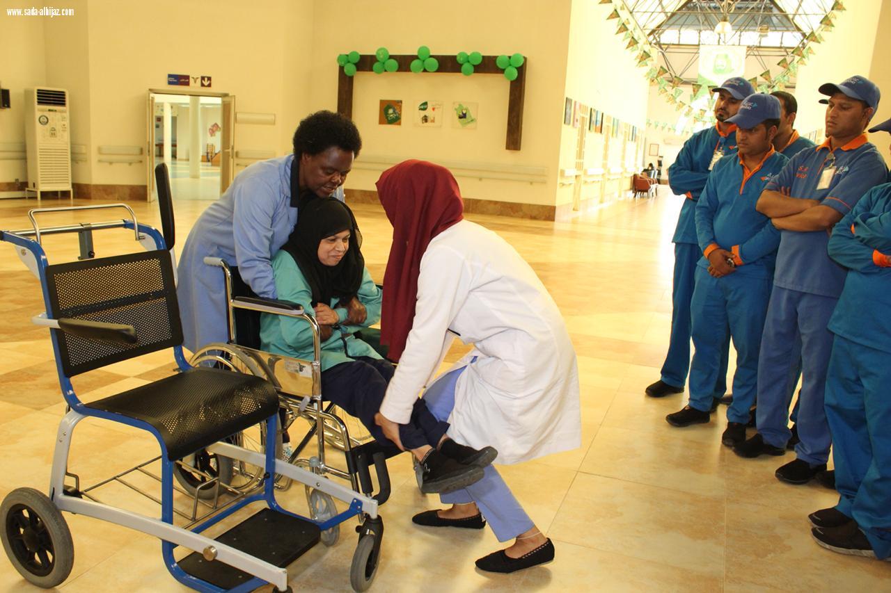 العاملين بمطار المؤسس الجديد يتلقون التدريب على كيفيةالتعامل مع ذوي الاحتياجات الخاصة بمركز الملك عبد الله عبد العزيز لرعاية ذوو القدرات الفائقة
