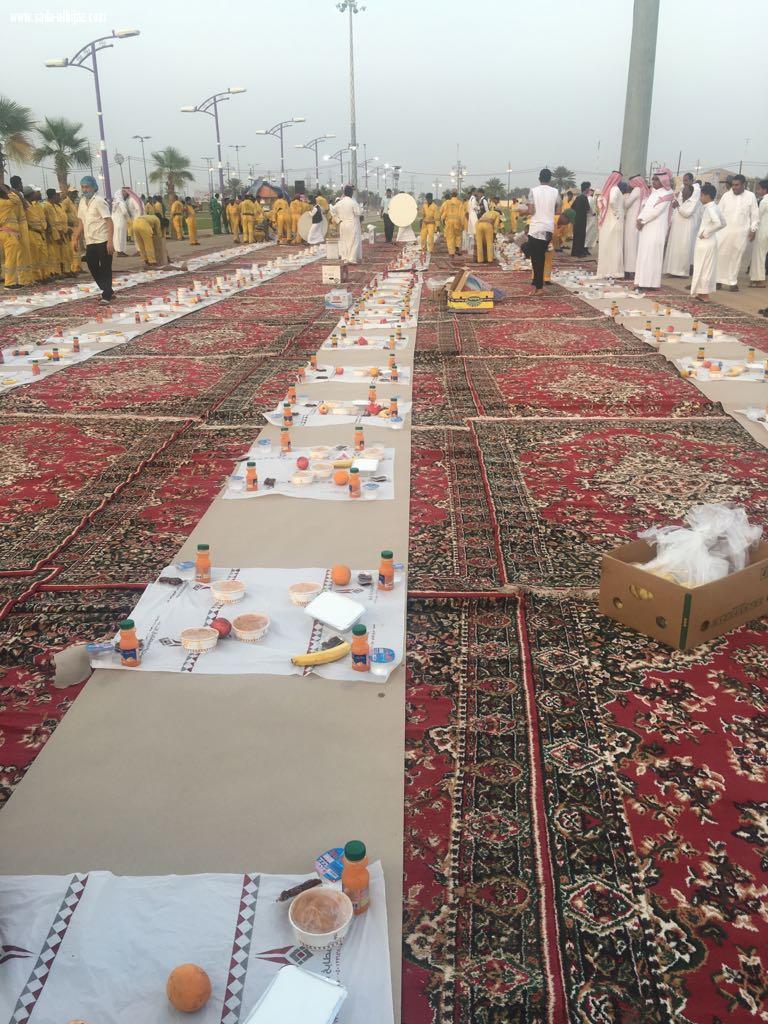 مأدبة إفطار جماعي علي شرف محافظ صبيا