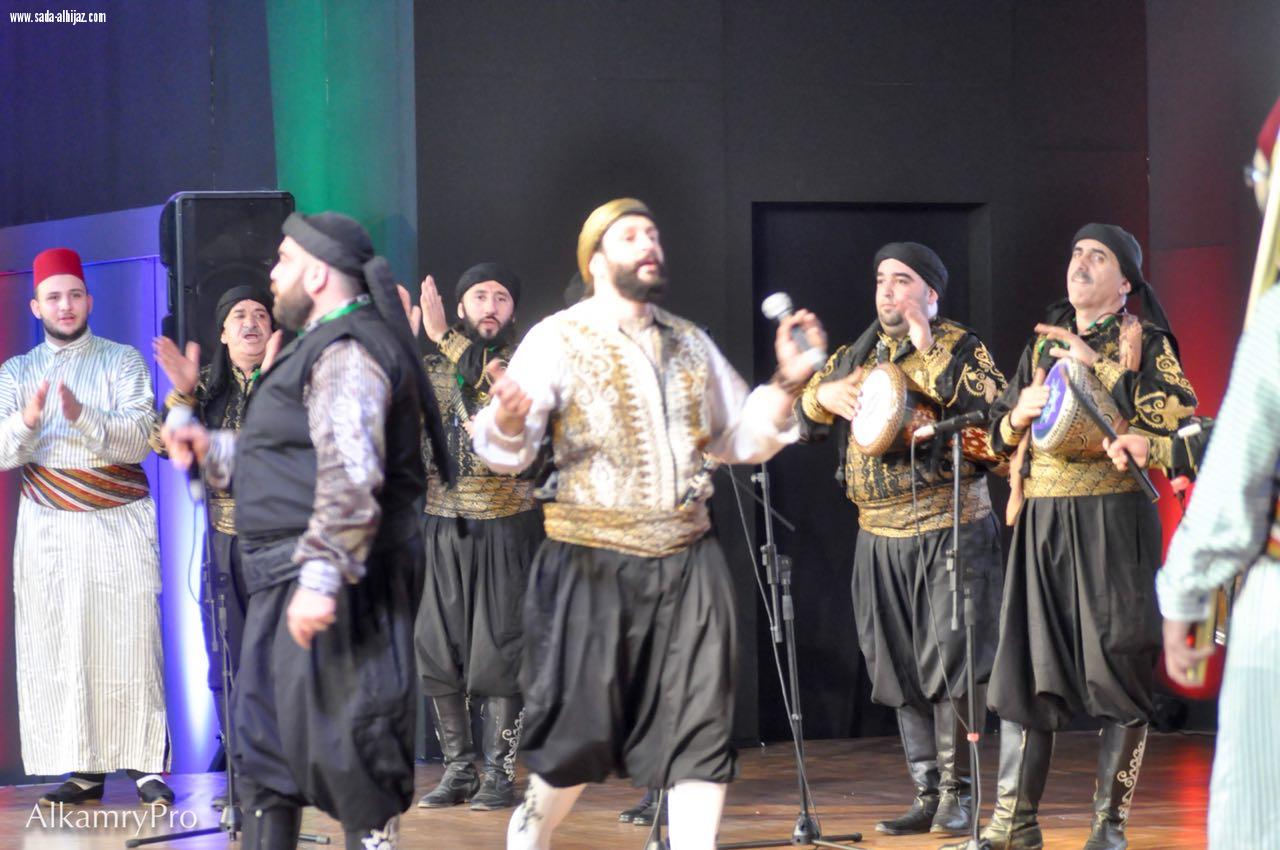 خيمة تعاكظ  محطة هامة لزوار سوق عكاظ