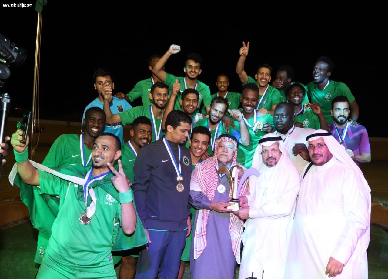 منتخب أبناء الوطن يفوز ببطولة الصداقة للجاليات المقيمة بالمملكة