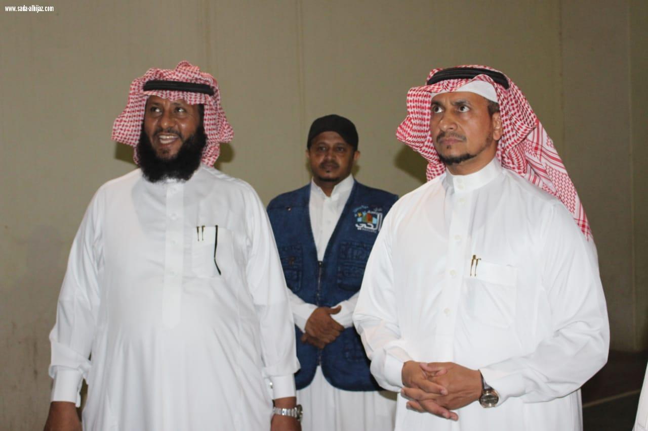 مدير التعليم بجازان د. عسيري الاحوس يزور نادي حي الحصمه