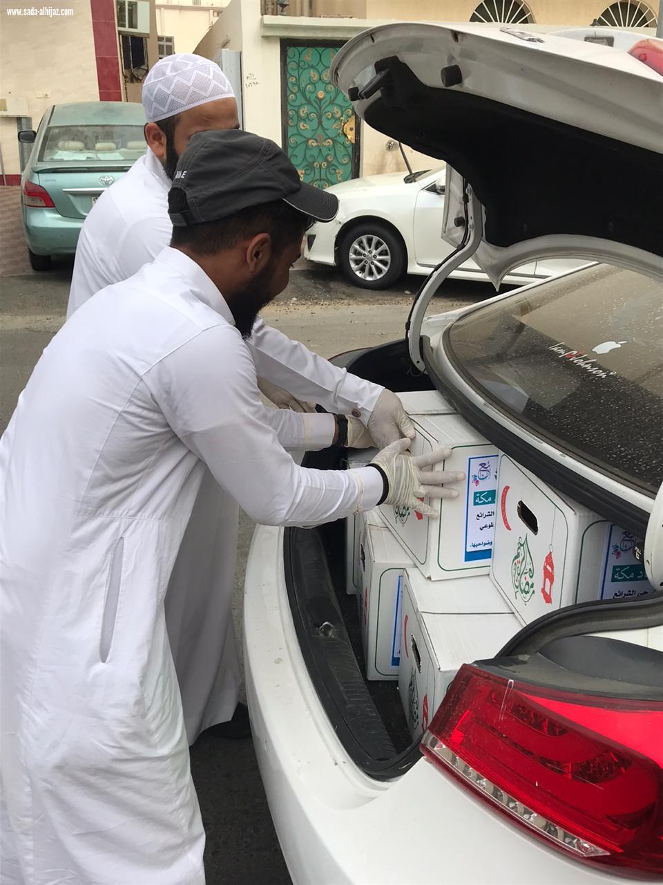 263 سلة غذائية للأسر المتعففة والمتضررين من الحجر المنزلي الذي سببتة جائحة كورونا في مبادرة #عضاد_مكة