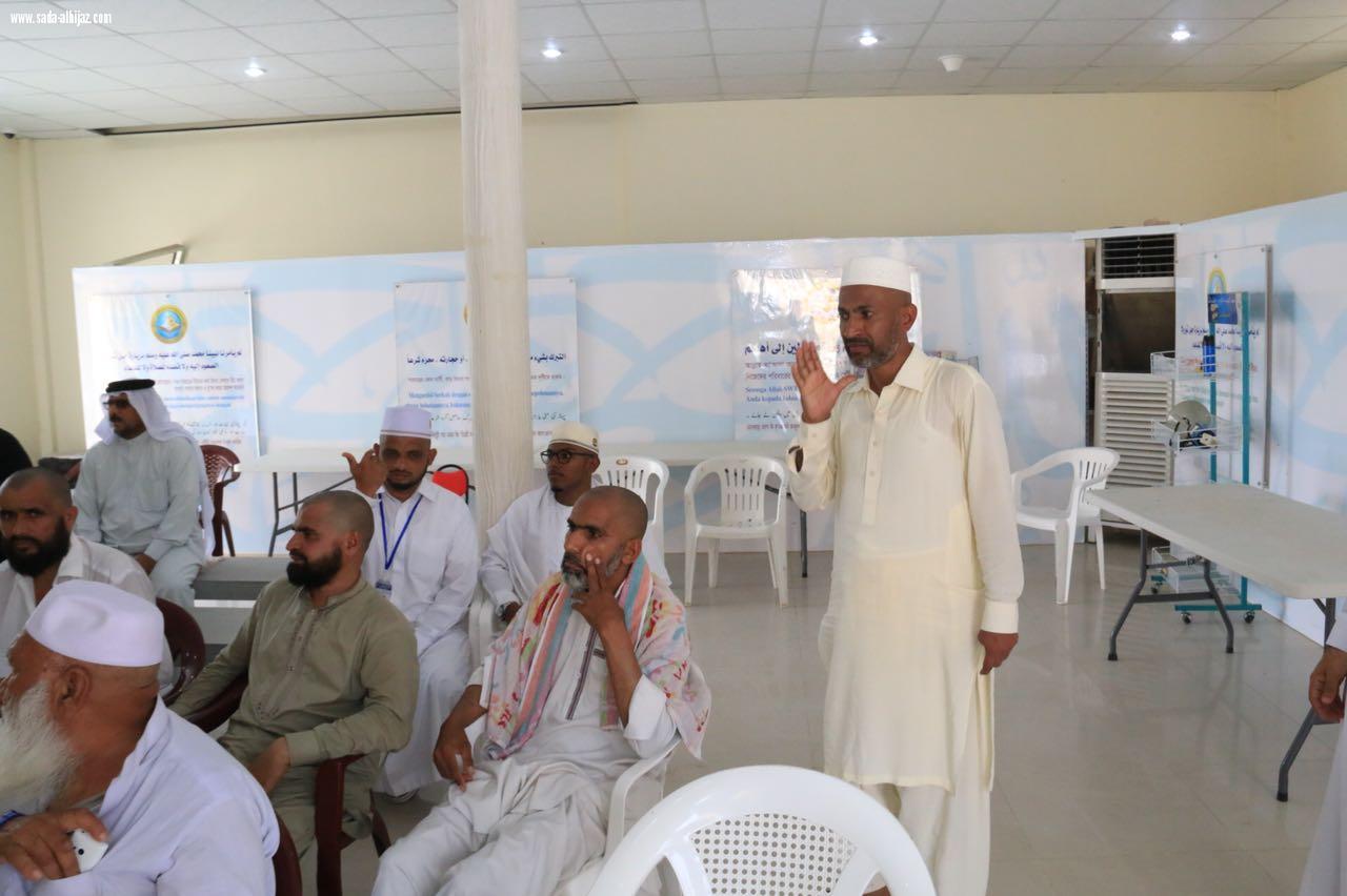 العمري مؤكدا على أعضاء   الهيئة مراعاة أحوال  المعتمرين والزوار في المراكز التوجيهية 