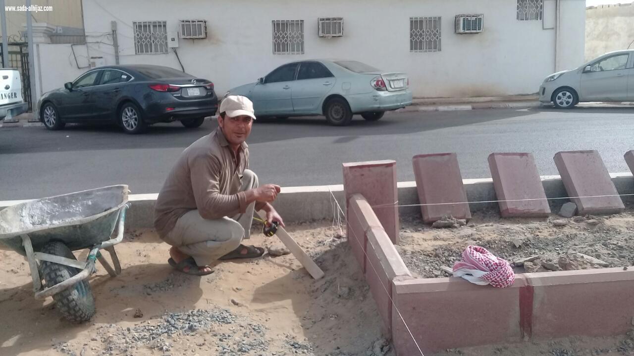 بلدية محافظة الطوال تبدأ بمشروع تحسين وتجميل مداخل ومخارج المحافظة