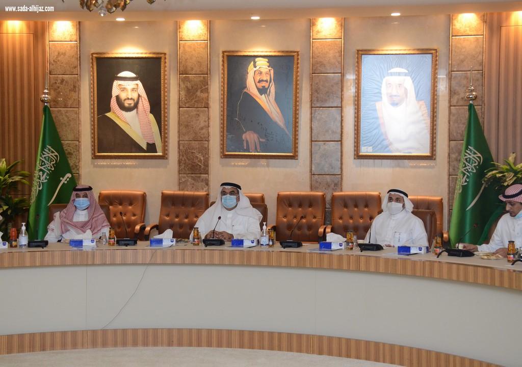 أمين الشرقية يناقش مشروع التحول من الأساس النقدي إلى أساس الاستحقاق المحاسبي 