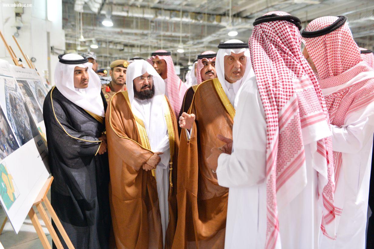 أمير مكة يفتتح مشروع تأهيل بئر زمزم والمنطقة المحيطة به في الحرم المكي 