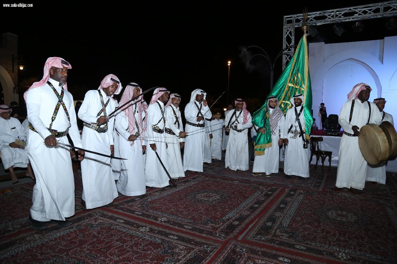 جمعت أهل الثقافة والاعلام تحت سقف التراث تقيم أمسية ثقافية بـالحي التراثي المديني