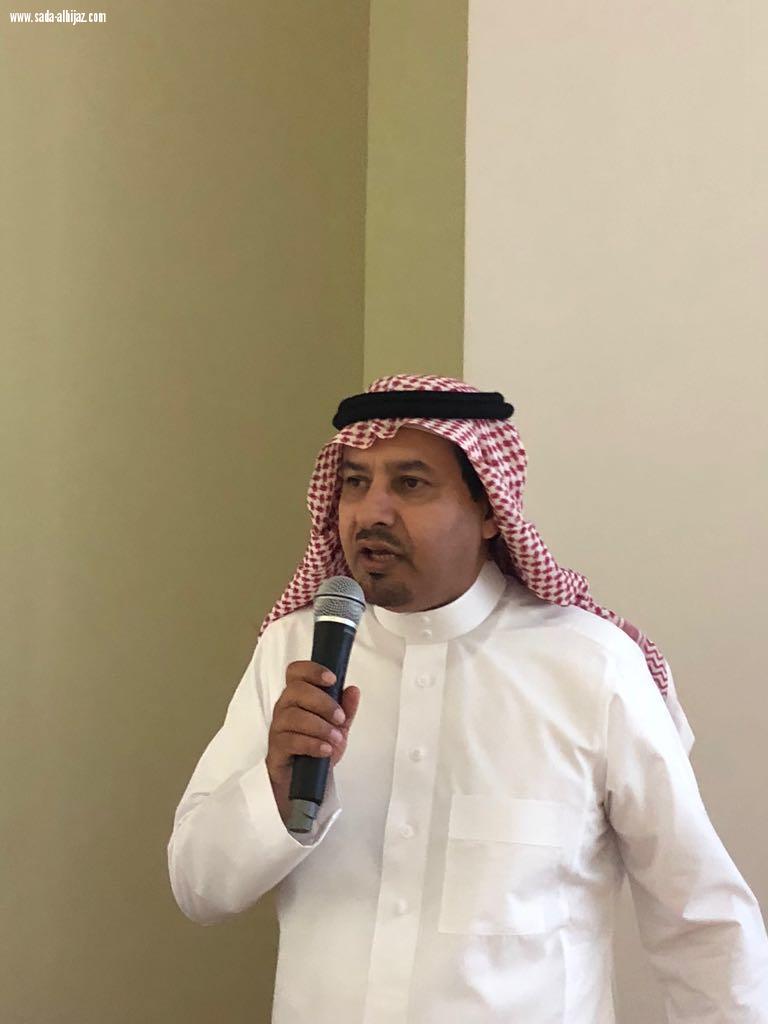 تقنية جدة تعرف منسوبيها بمخاطر الجرائم المعلوماتية