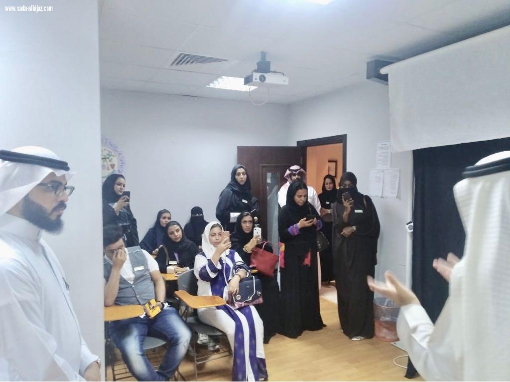 زيارة مجموعة من الحرفيين أعضاء نادي رواد الإنجاز لـ حرفية سعودية