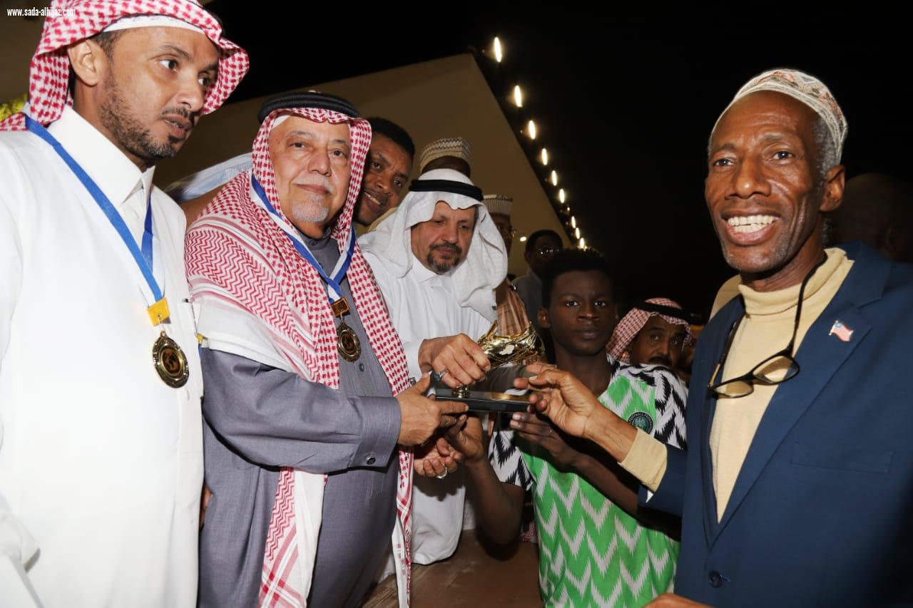 منتخب أبناء الوطن يفوز ببطولة الصداقة للجاليات المقيمة بالمملكة