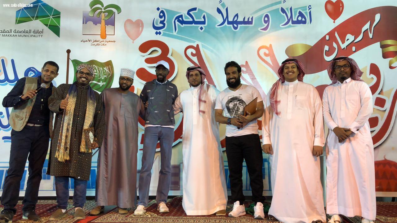 7 آلاف زائر لمهرجان ربيع النوارية 3 يوم الجمعة و نجوم قناة المجد الفضائية يشعللون المسرح بالأناشيد والمسابقات والجوائز