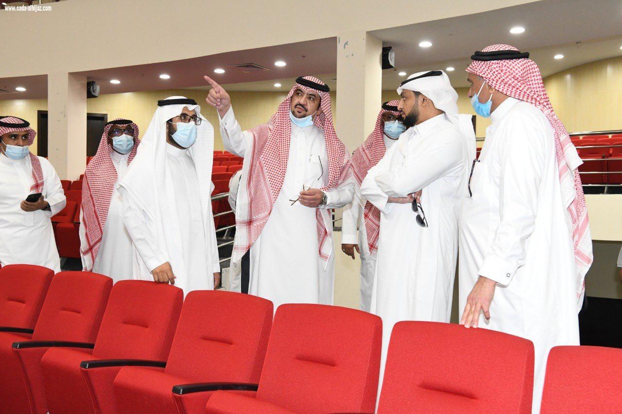 أمين منطقة جازان يلتقي المشرف العام لدعم وتمكين الأمانات 