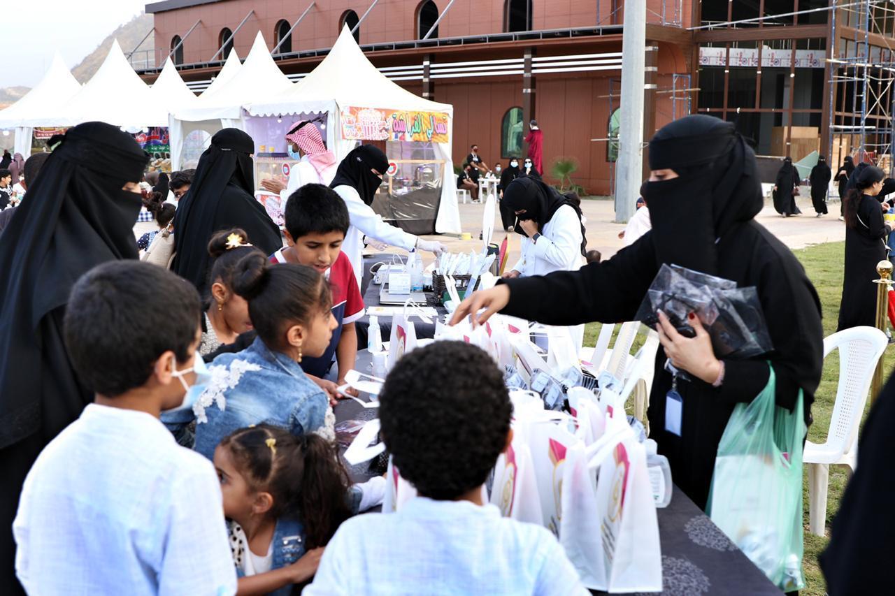 جمعية  رؤى النسائية  تقدم مبادرة أطفالنا سعادتنا بـ  فعاليات وسام البادية