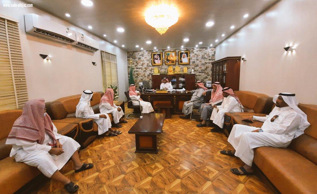 مشايخ واعيان محافظة بيش  يزورون محافظ بيش  ورئيس البلدية